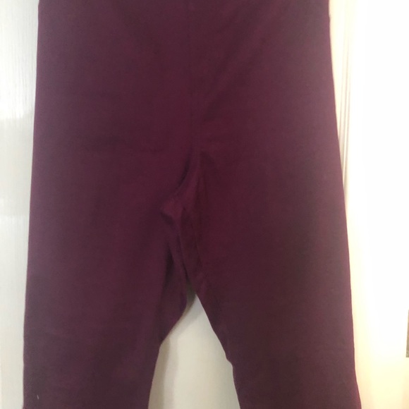 Plus Size Women Jeggings - Picture 3 of 7